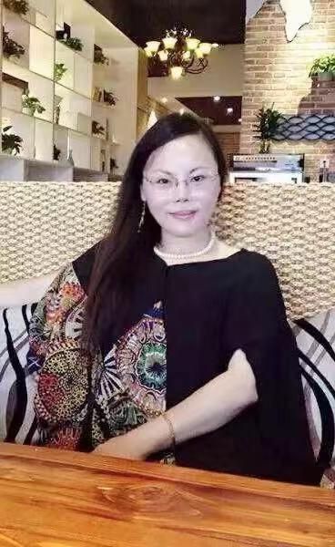 The famous female calligrapher Mei Liqiong was awarded the top ten outstanding figures in the world in 2023
